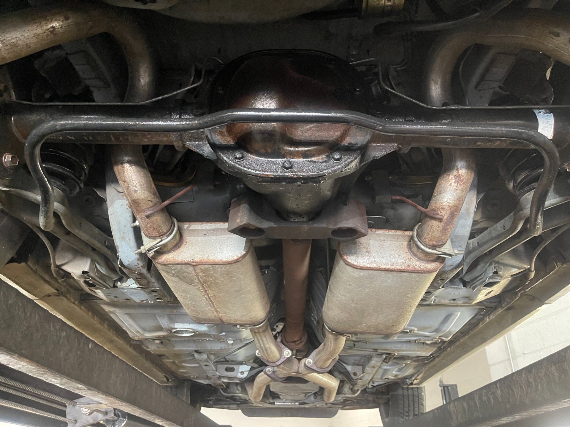 Used 1992 Ford Mustang GT RWD image 91