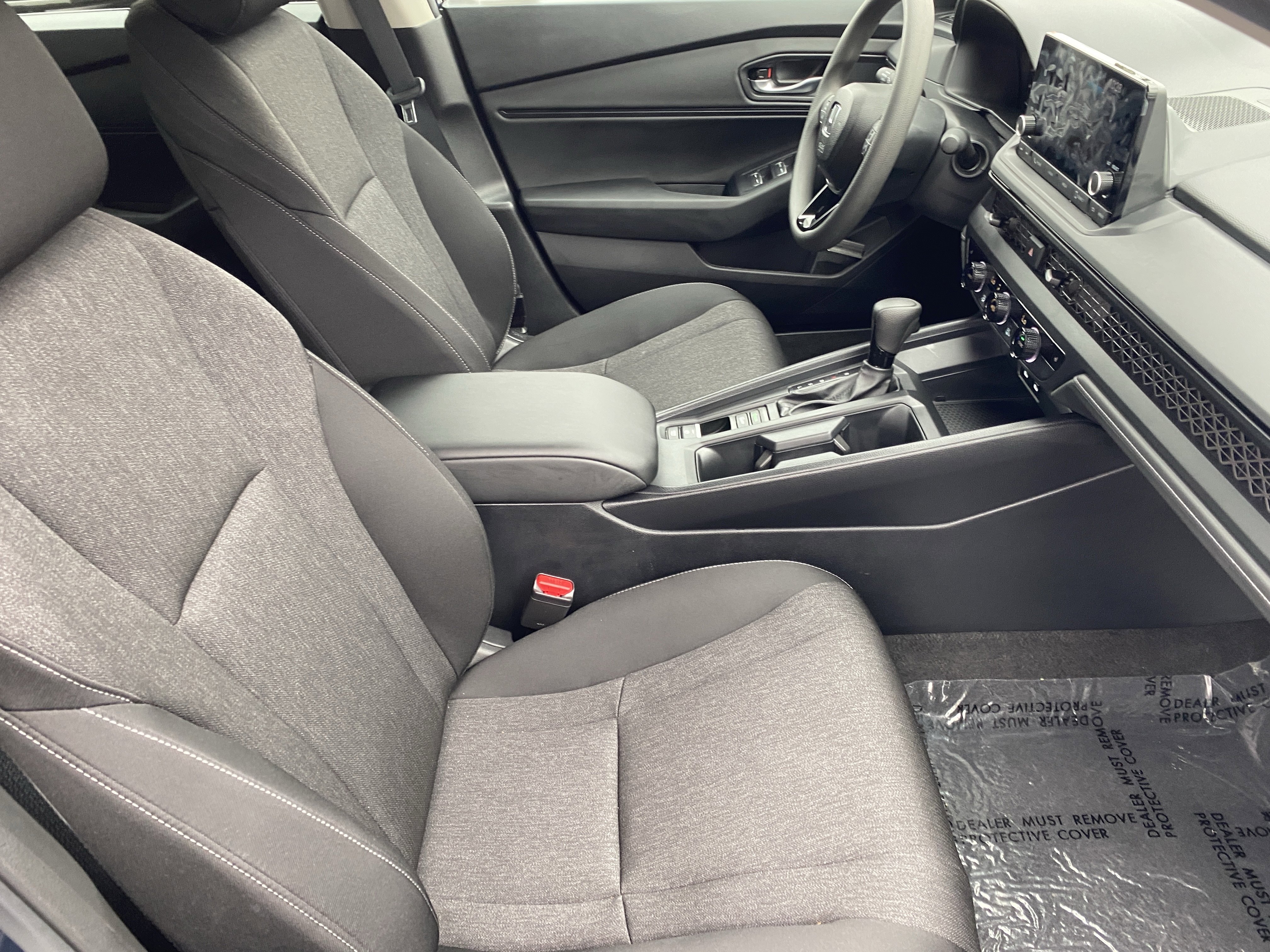 Certified 2025 Honda Accord SE image 9