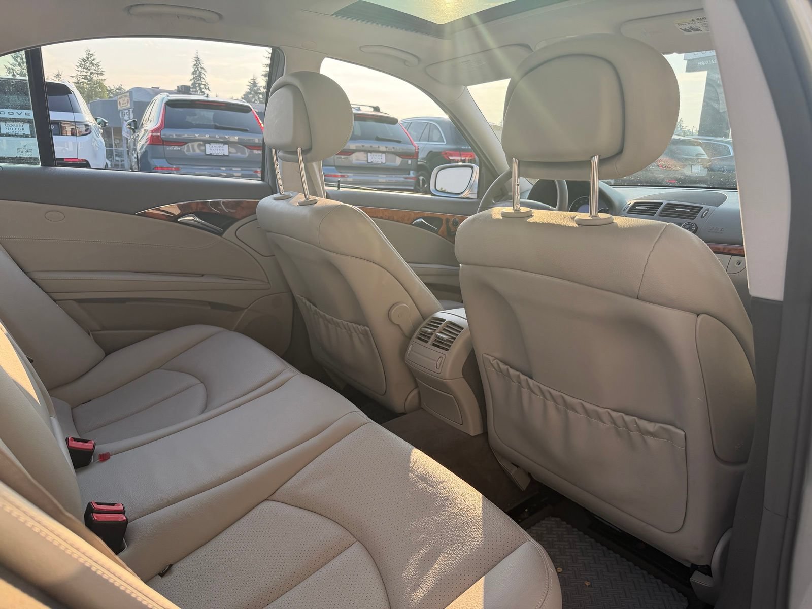 Used 2008 Mercedes-Benz E 320 BlueTEC Sedan image 19