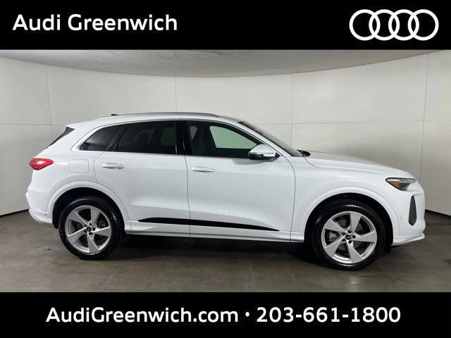 Used 2025 Audi Q5 Premium w/ Premium Plus AWD/4WD image 8