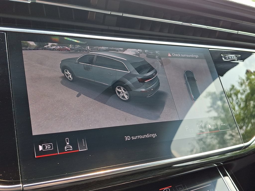 Used 2024 Audi Q7 3.0T Prestige AWD/4WD image 4