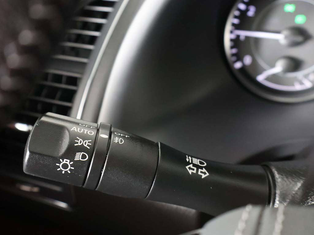 Used 2024 Nissan Armada Platinum image 47