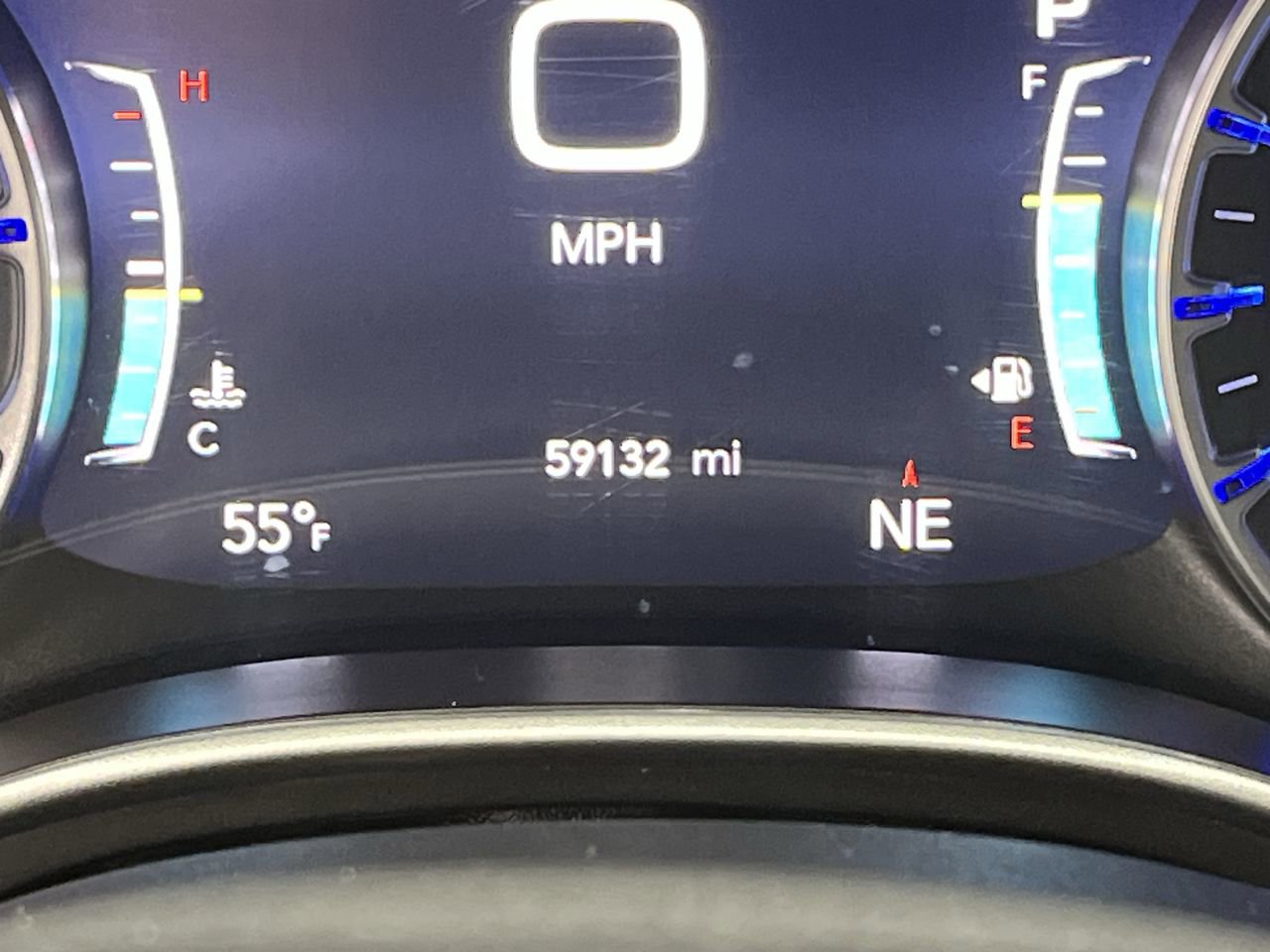 Used 2023 Chrysler Pacifica Touring-L FWD image 15