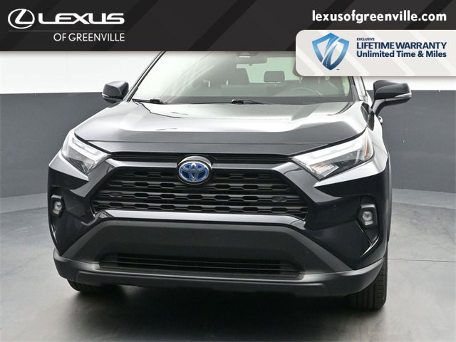 Used 2023 Toyota RAV4 XLE Premium image 3