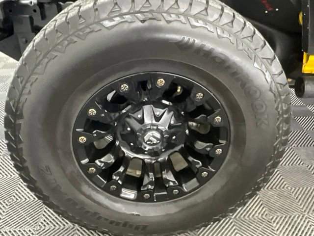Used 2015 Jeep Wrangler Rubicon w/ Connectivity Group image 29