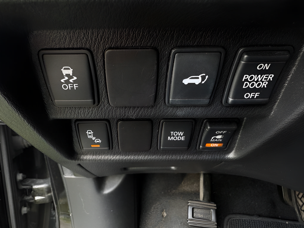 Used 2015 Nissan Pathfinder SL w/ Cargo Package FWD image 24