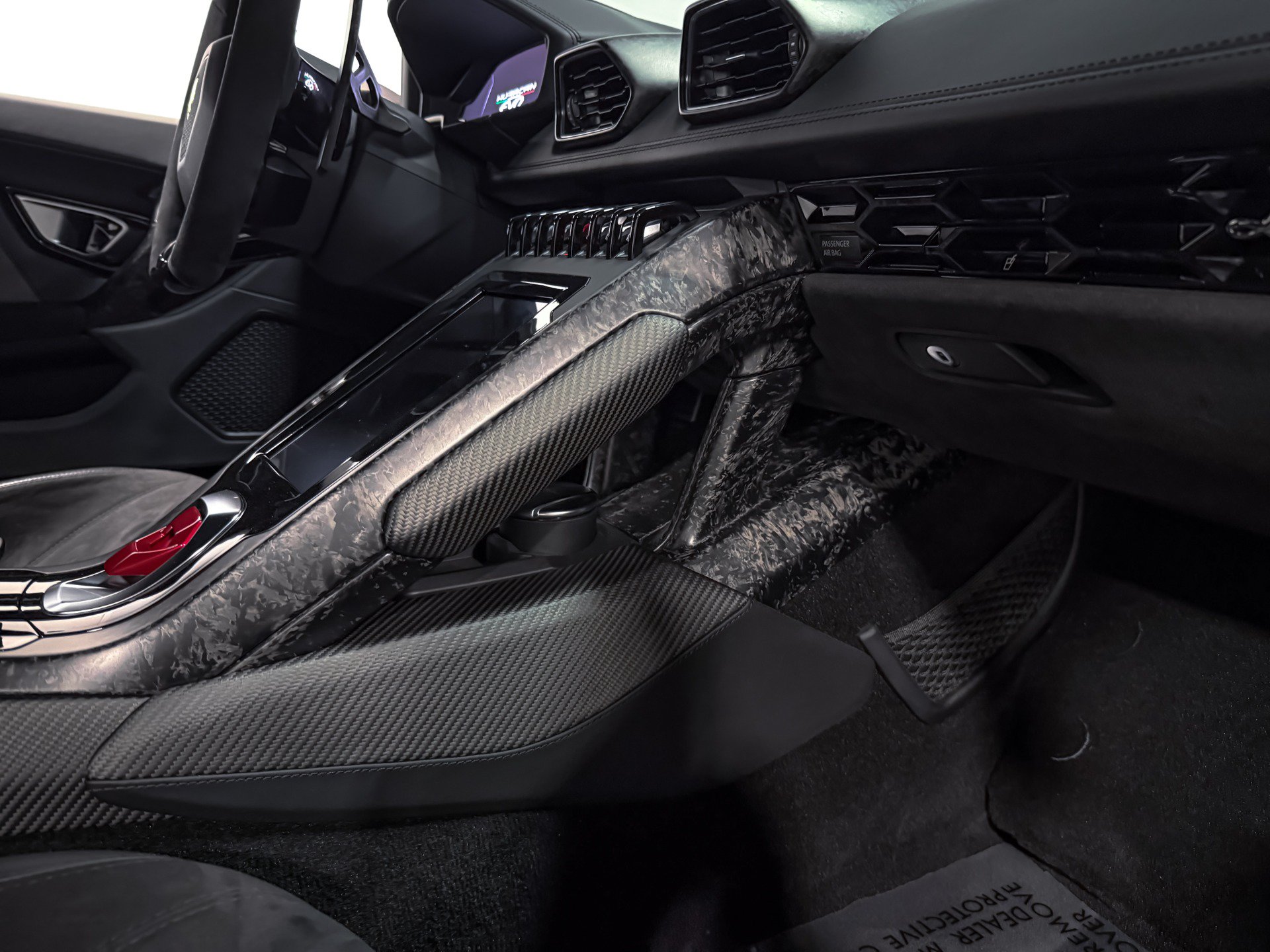 Used 2021 Lamborghini Huracan EVO RWD image 26