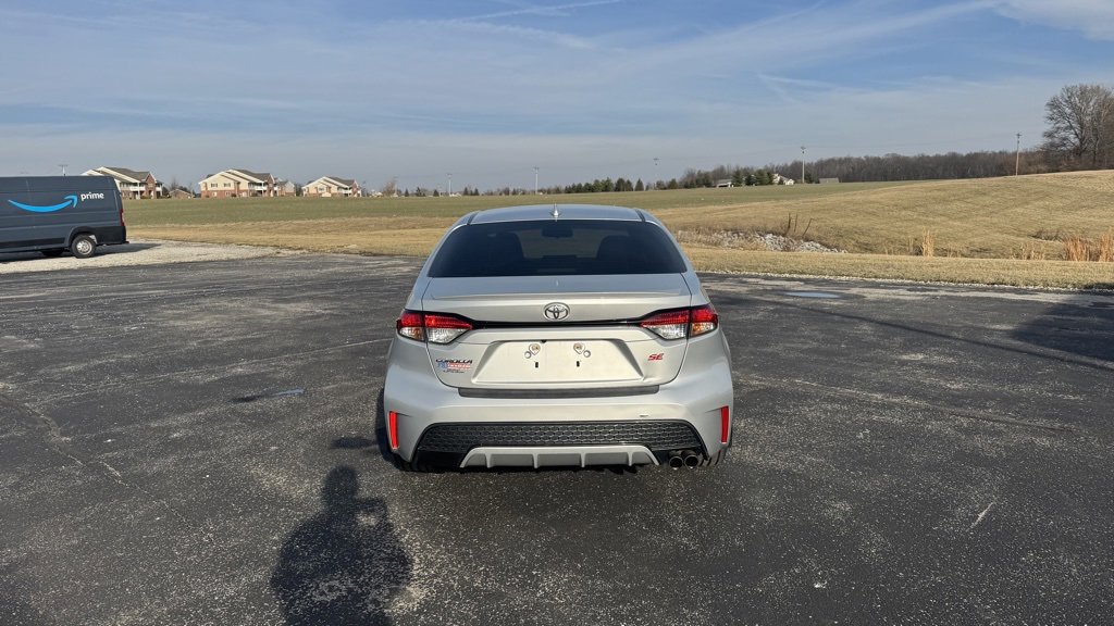 Used 2021 Toyota Corolla SE image 6