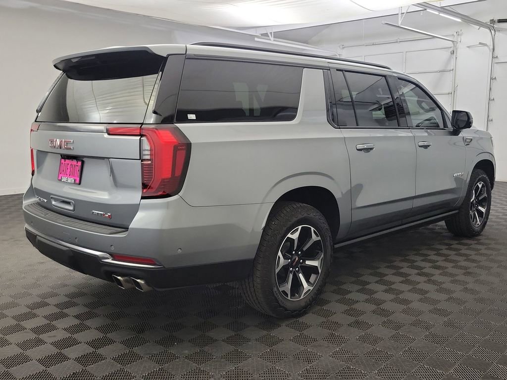 Used 2025 GMC Yukon XL AT4 w/ AT4 Premium Plus Package image 7