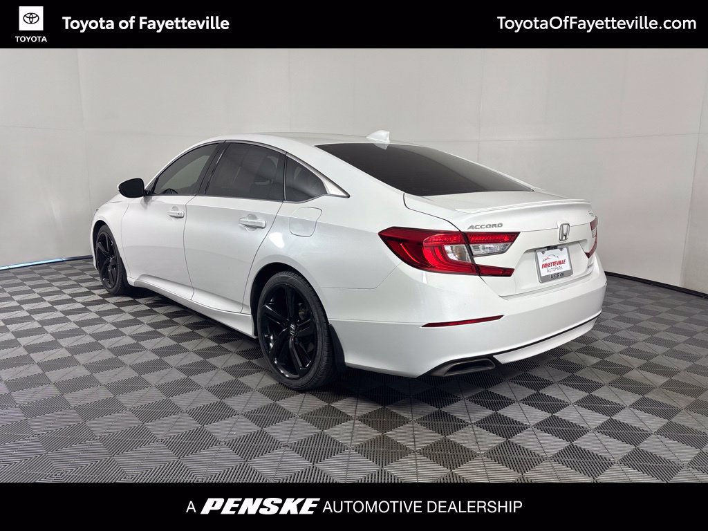 Used 2018 Honda Accord Sport image 12