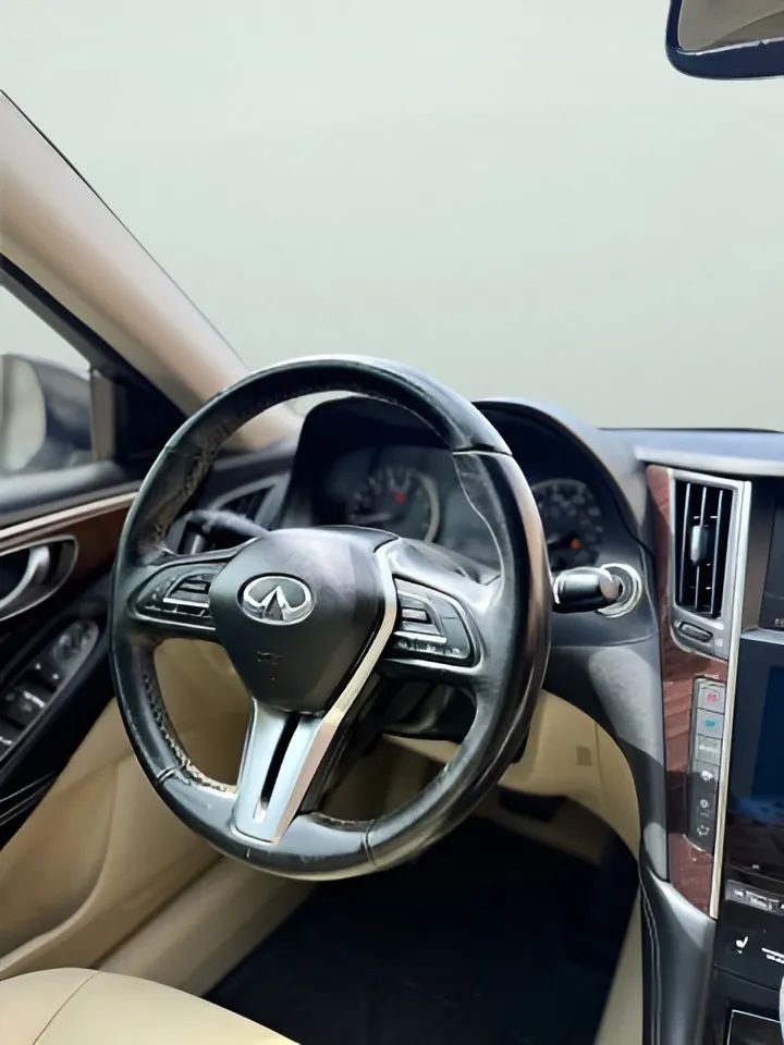 Used 2018 INFINITI Q50 Luxe w/ Essential Package (3.0T Luxe) RWD image 26