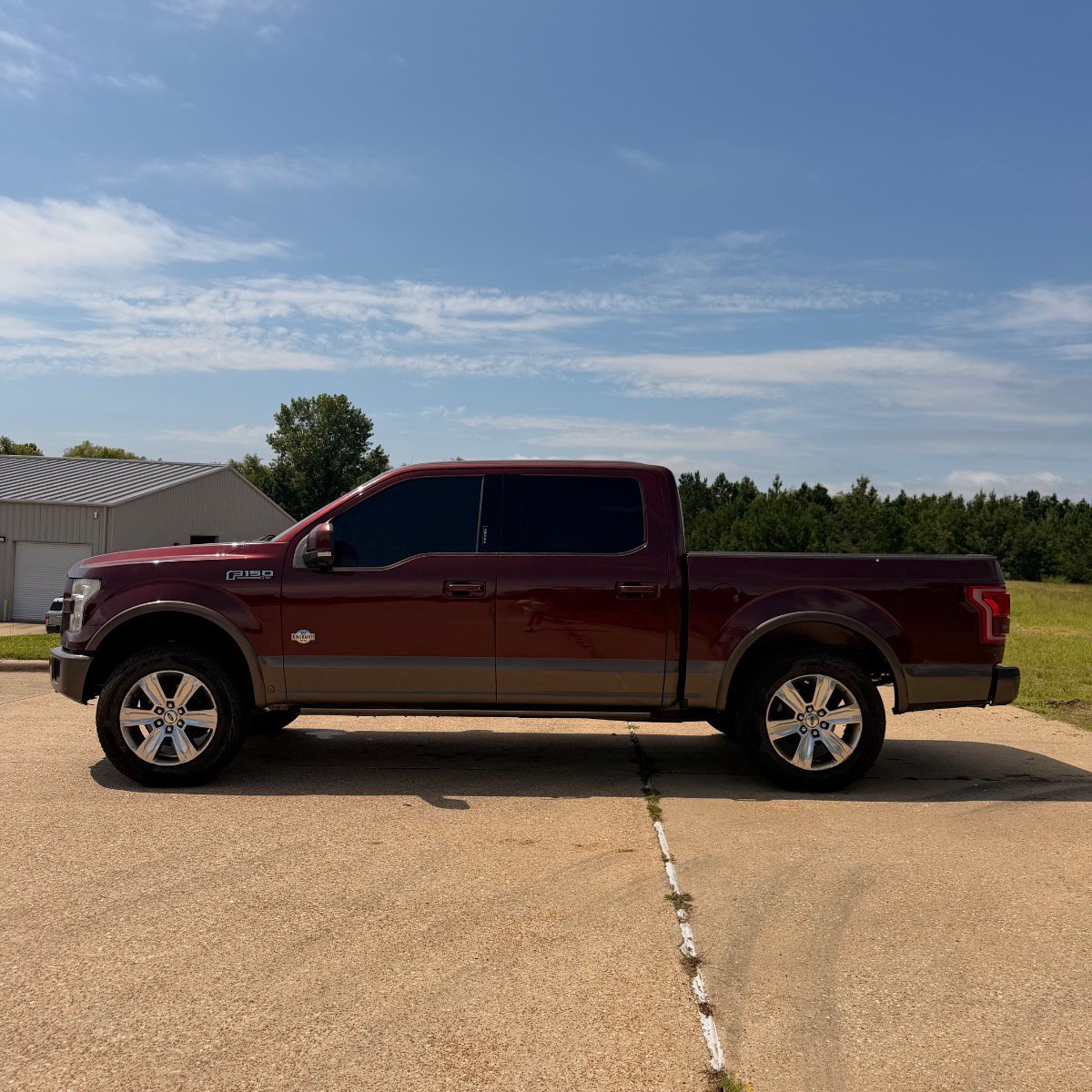 Used 2016 Ford F150 King Ranch w/ Equipment Group 601A Luxury AWD/4WD image 8