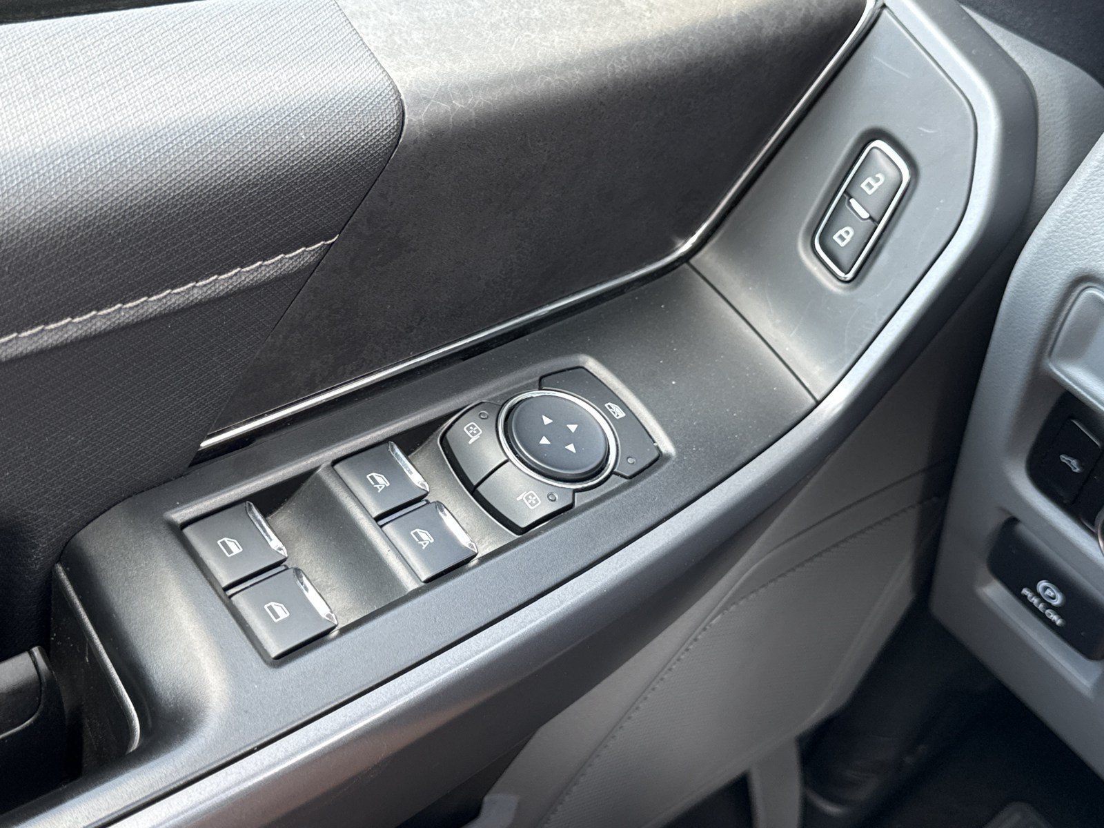 Used 2025 Ford F150 XLT w/ Equipment Group 301A Standard AWD/4WD image 16