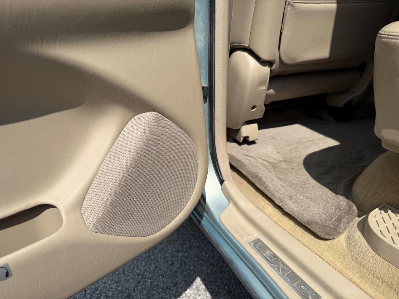 Used 2003 Lexus LX 470 4WD image 94