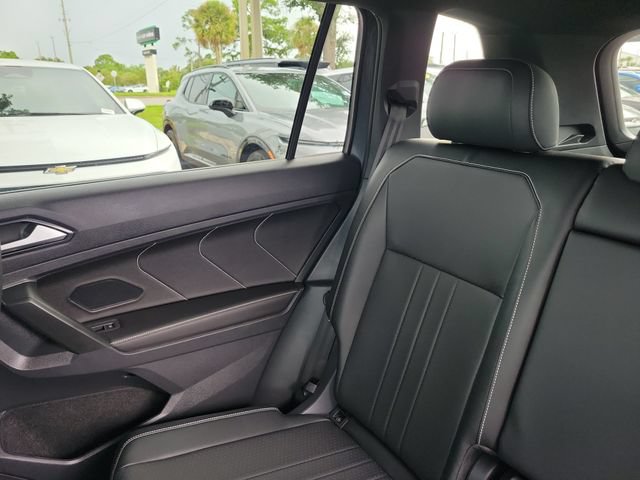 Used 2024 Volkswagen Tiguan SE R-Line AWD/4WD image 16