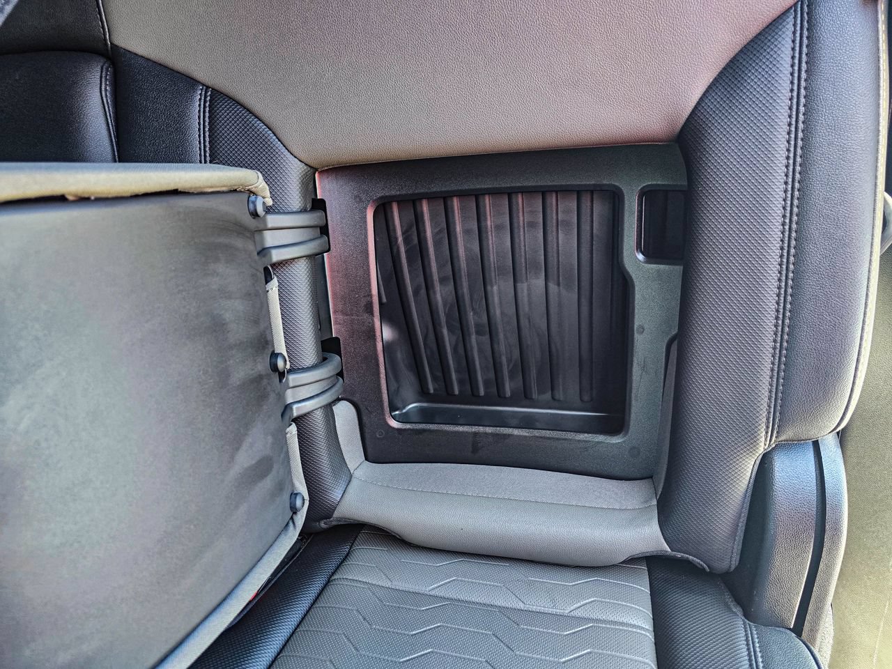 Used 2024 Chevrolet Silverado 1500 ZR2 w/ LPO, Dark Essentials Package AWD/4WD image 38