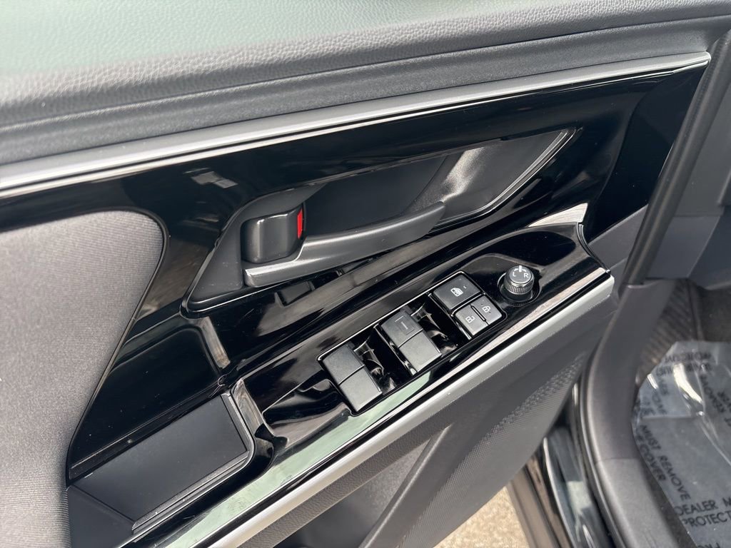 Used 2024 Subaru Solterra Premium image 19