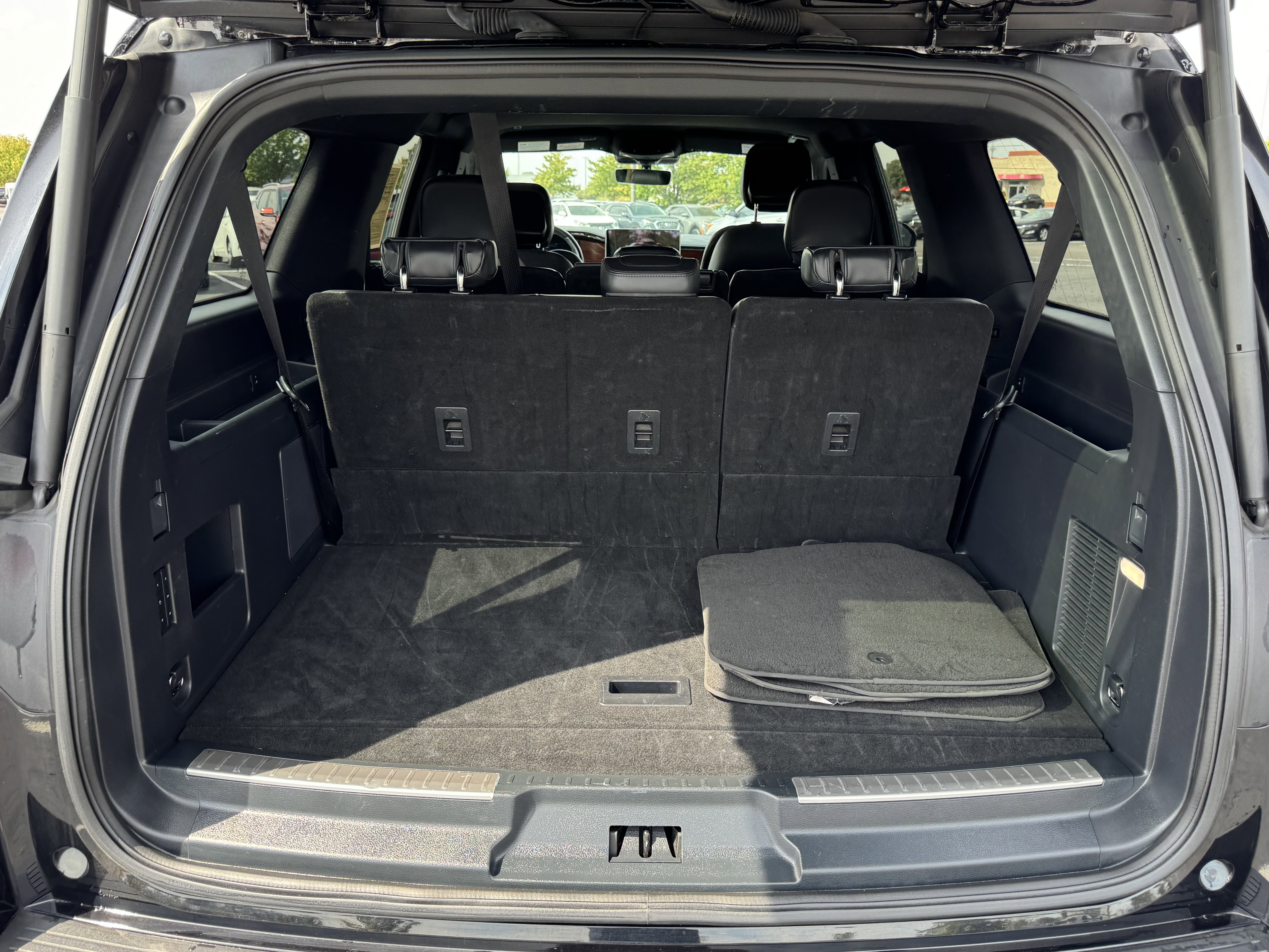 Used 2024 Lincoln Navigator L 4WD image 12