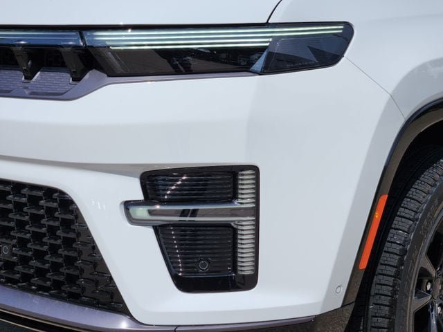 New 2026 Jeep Grand Wagoneer Summit AWD/4WD image 5