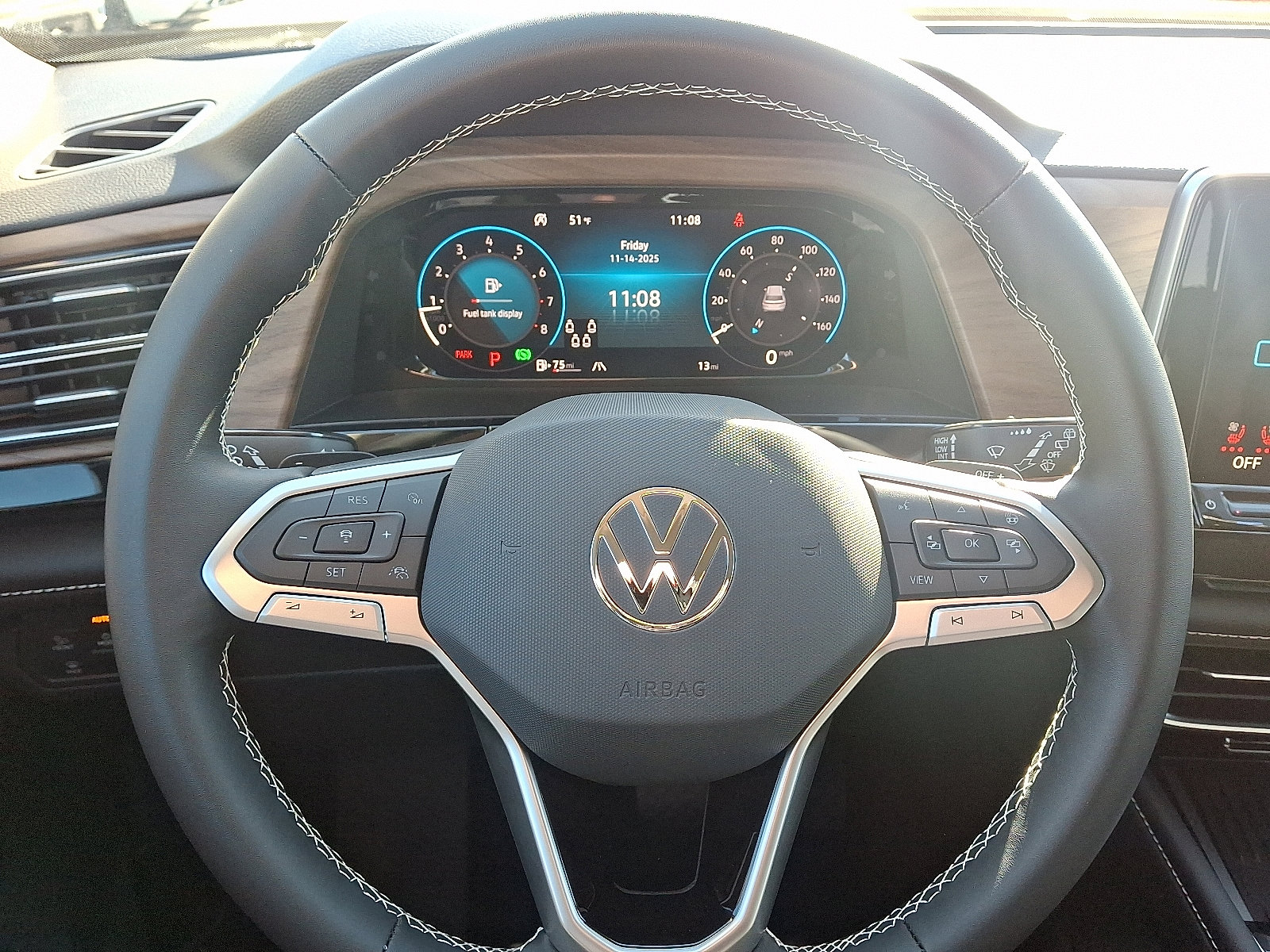 New 2026 Volkswagen Atlas SE image 14