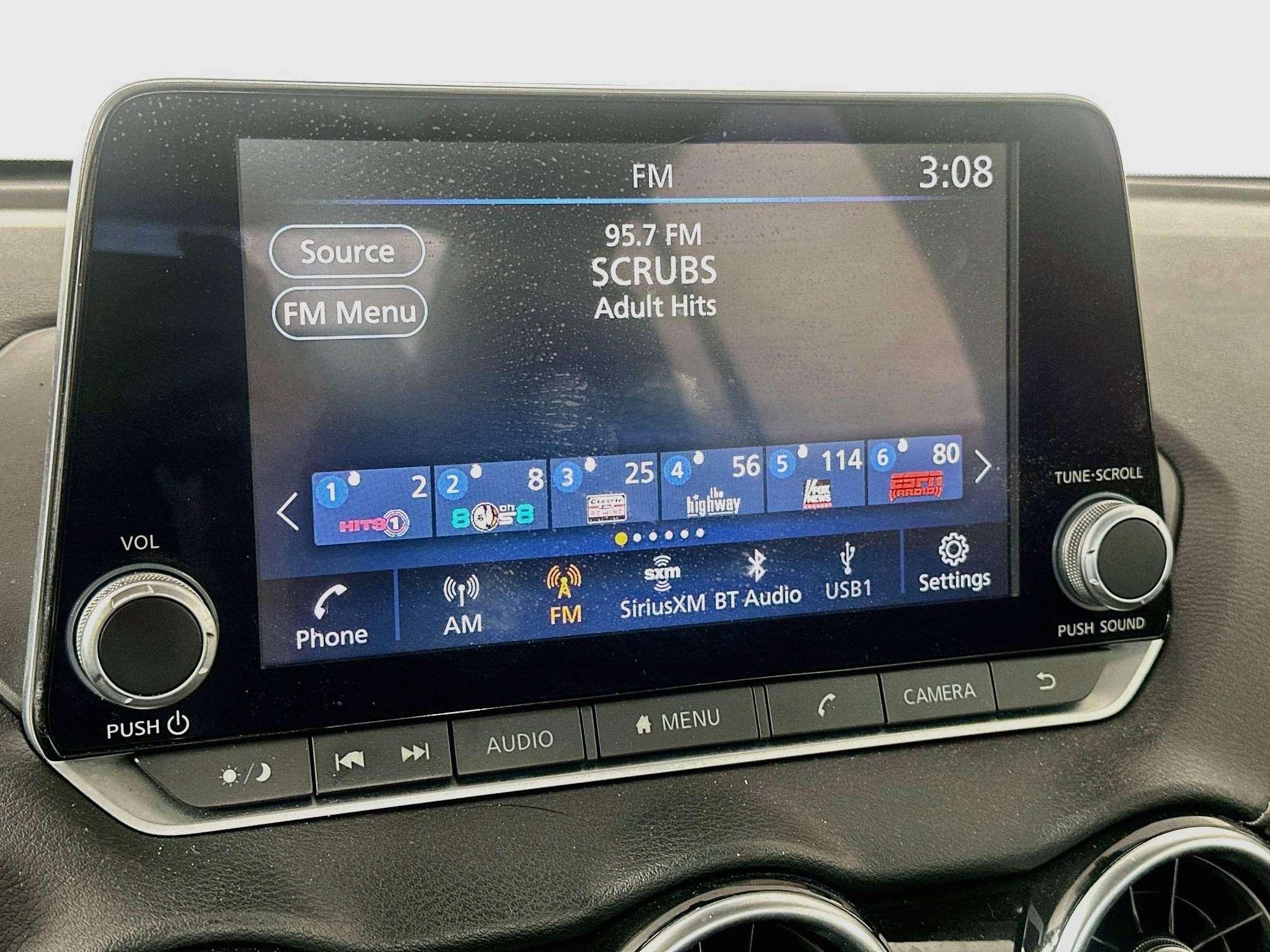 Used 2022 Nissan Sentra SV FWD image 19