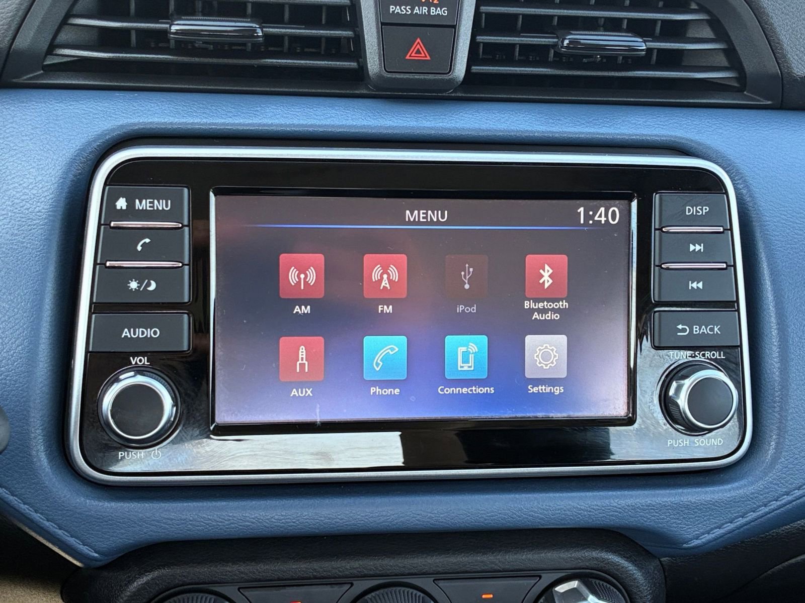 Used 2025 Nissan Versa SV w/ Trunk Package image 18