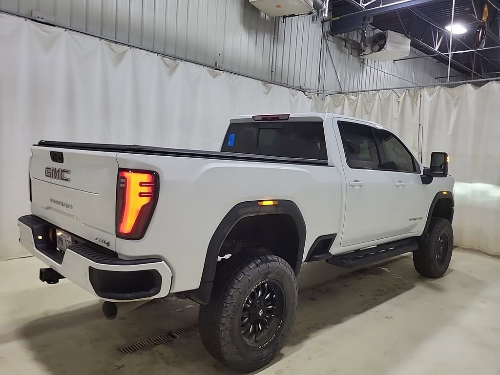 Used 2026 GMC Sierra 2500 AT4 image 6
