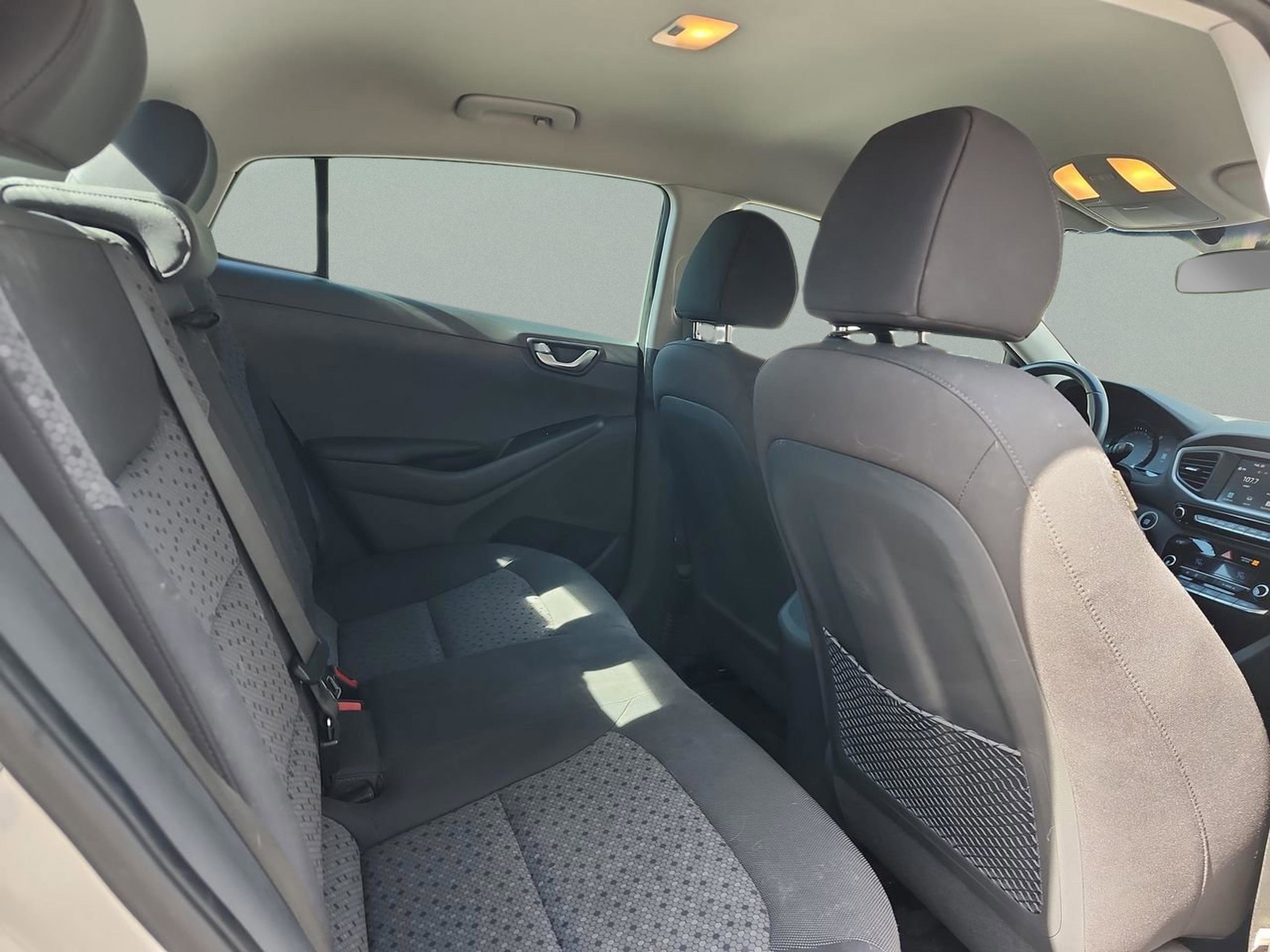 Used 2017 Hyundai Ioniq SEL image 16