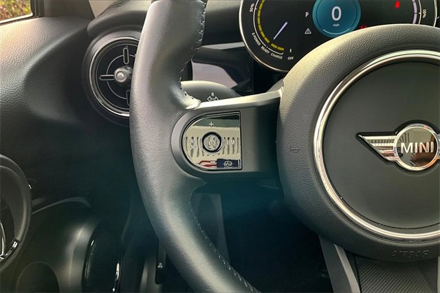 Used 2024 MINI Cooper SE image 20