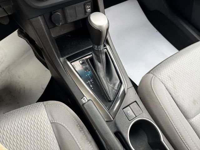 Used 2016 Toyota Corolla LE image 21
