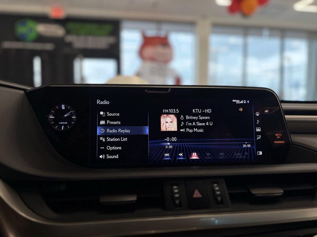 Used 2020 Lexus ES 350 F Sport w/ Accessory Package FWD image 33