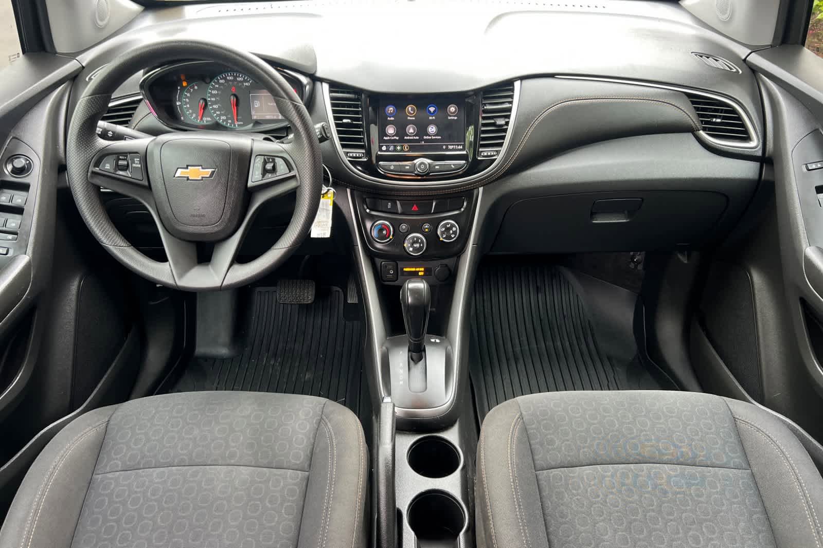 Used 2022 Chevrolet Trax LS w/ Tint and Cruise Package FWD image 3