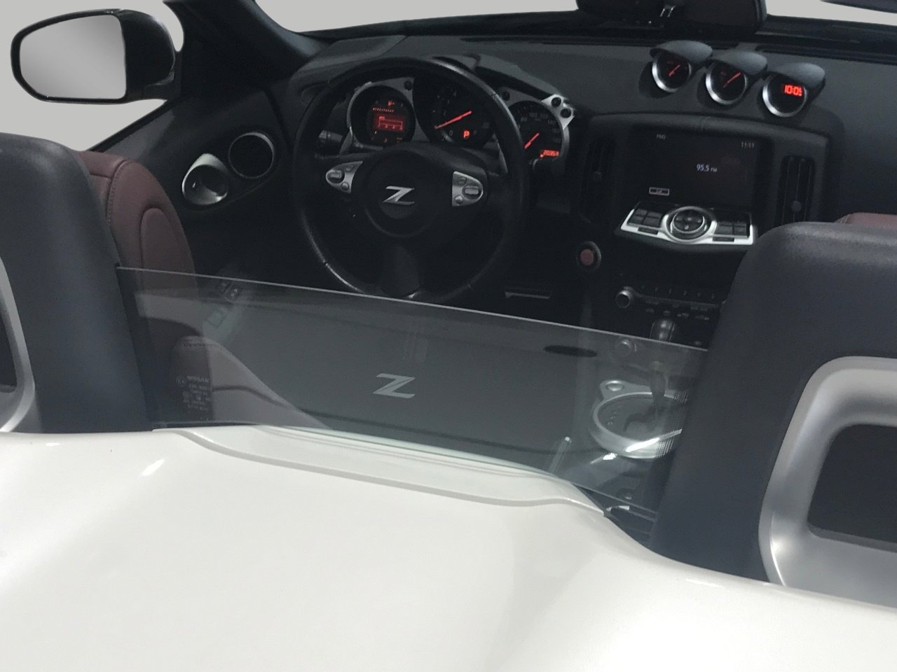 Used 2014 Nissan 370Z Touring w/ Sport Package image 15