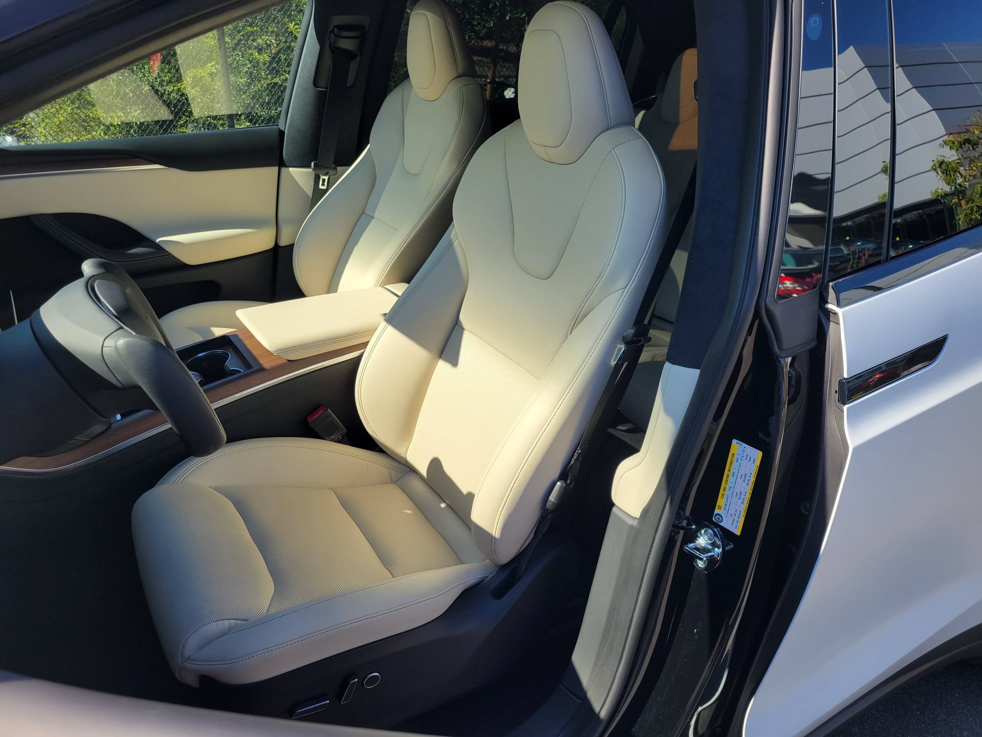 Used 2022 Tesla Model X AWD/4WD image 5