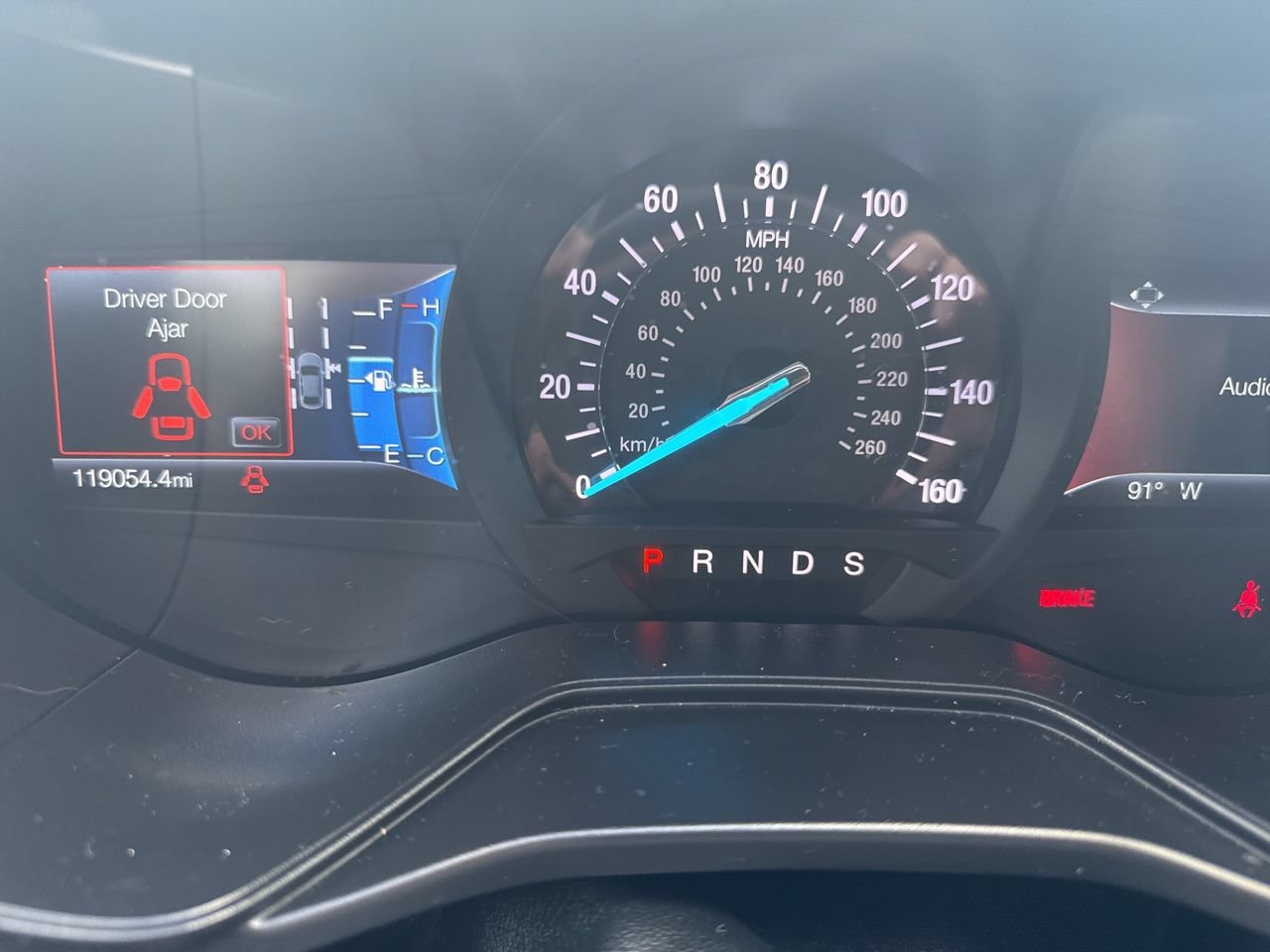Used 2019 Ford Fusion SE FWD image 8
