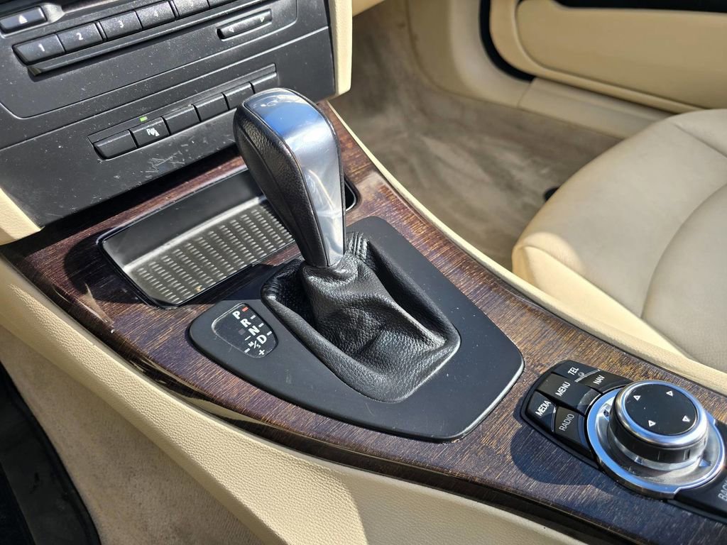 Used 2012 BMW 328i Convertible RWD image 21