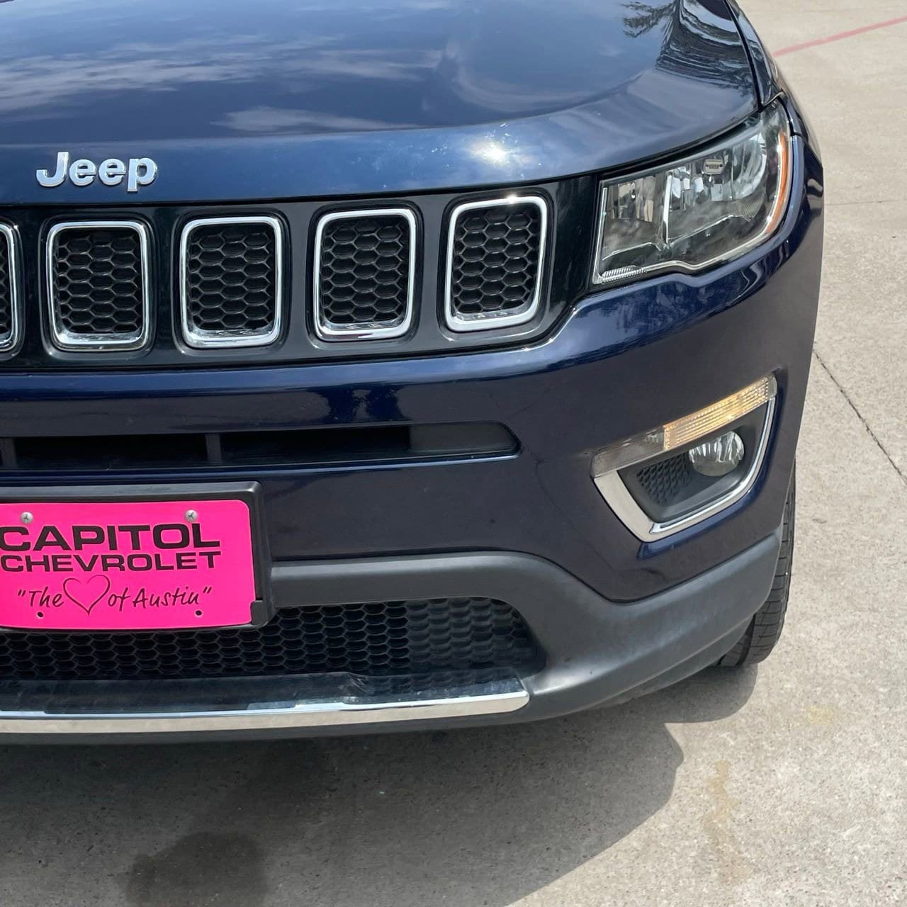 Used 2019 Jeep Compass Limited AWD/4WD image 9
