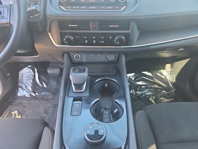 Used 2023 Nissan Rogue S AWD/4WD image 11
