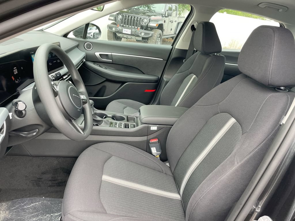 Used 2026 Hyundai Sonata SE FWD image 39