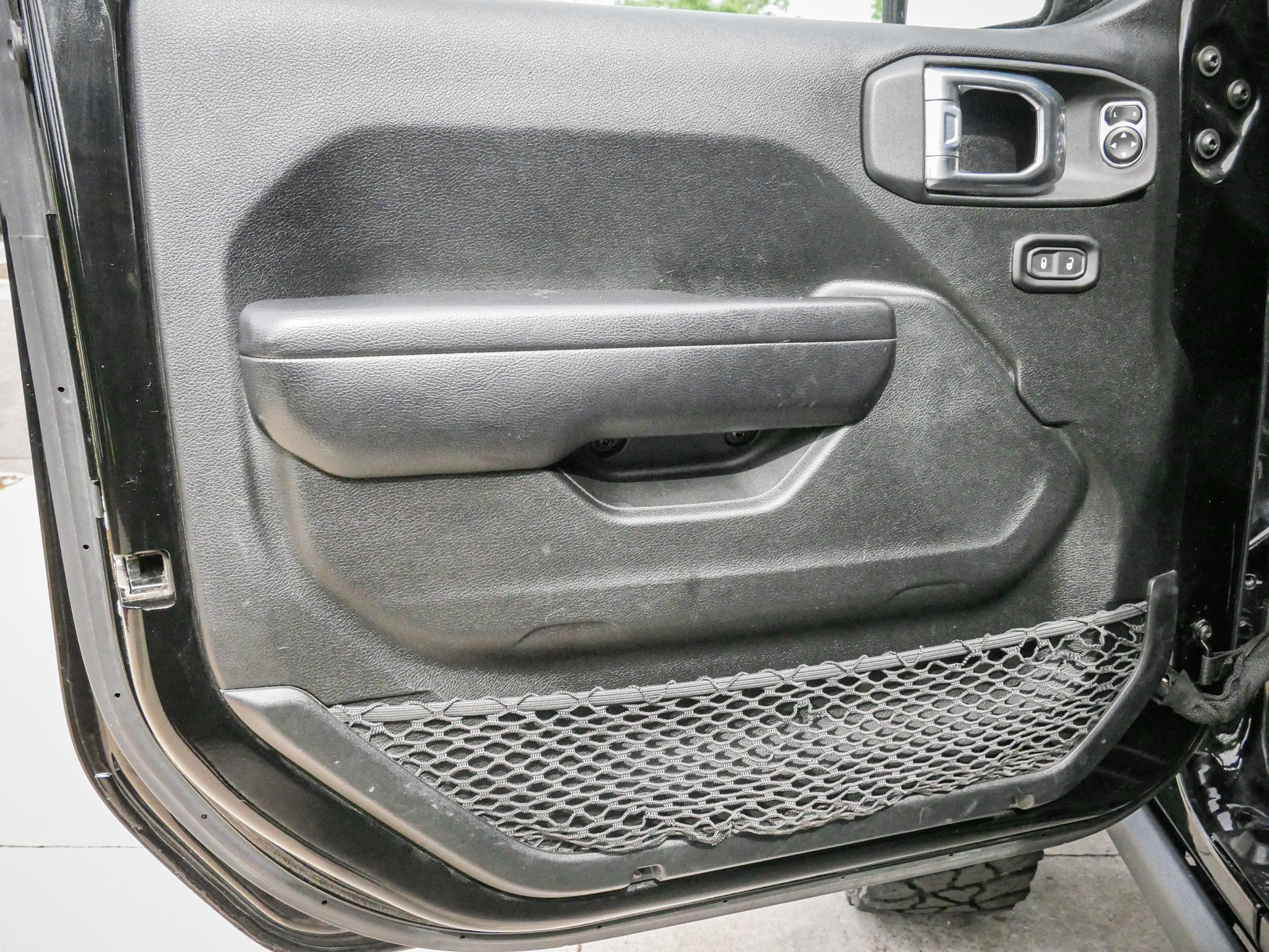 Used 2021 Jeep Gladiator Sport image 14