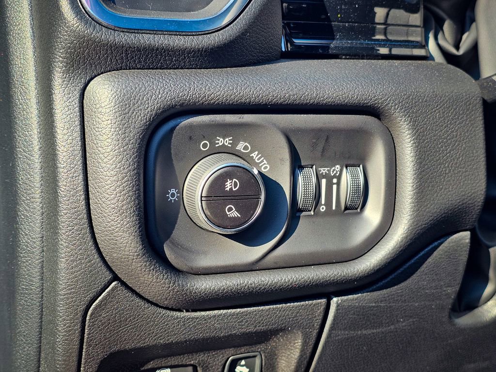 New 2026 RAM 1500 Laramie w/ Night Edition image 18