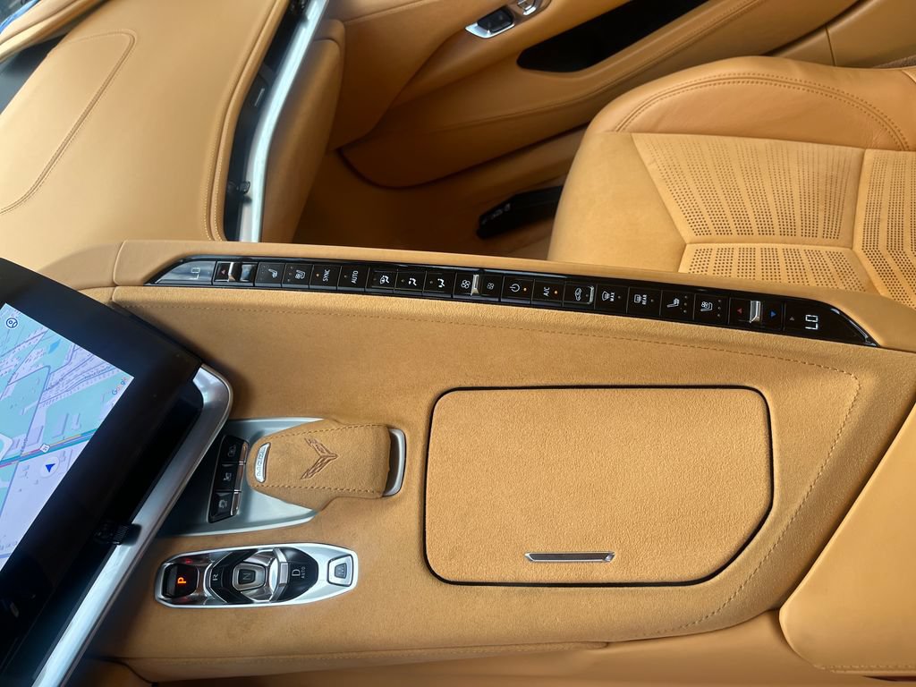 Used 2025 Chevrolet Corvette Z06 RWD image 26