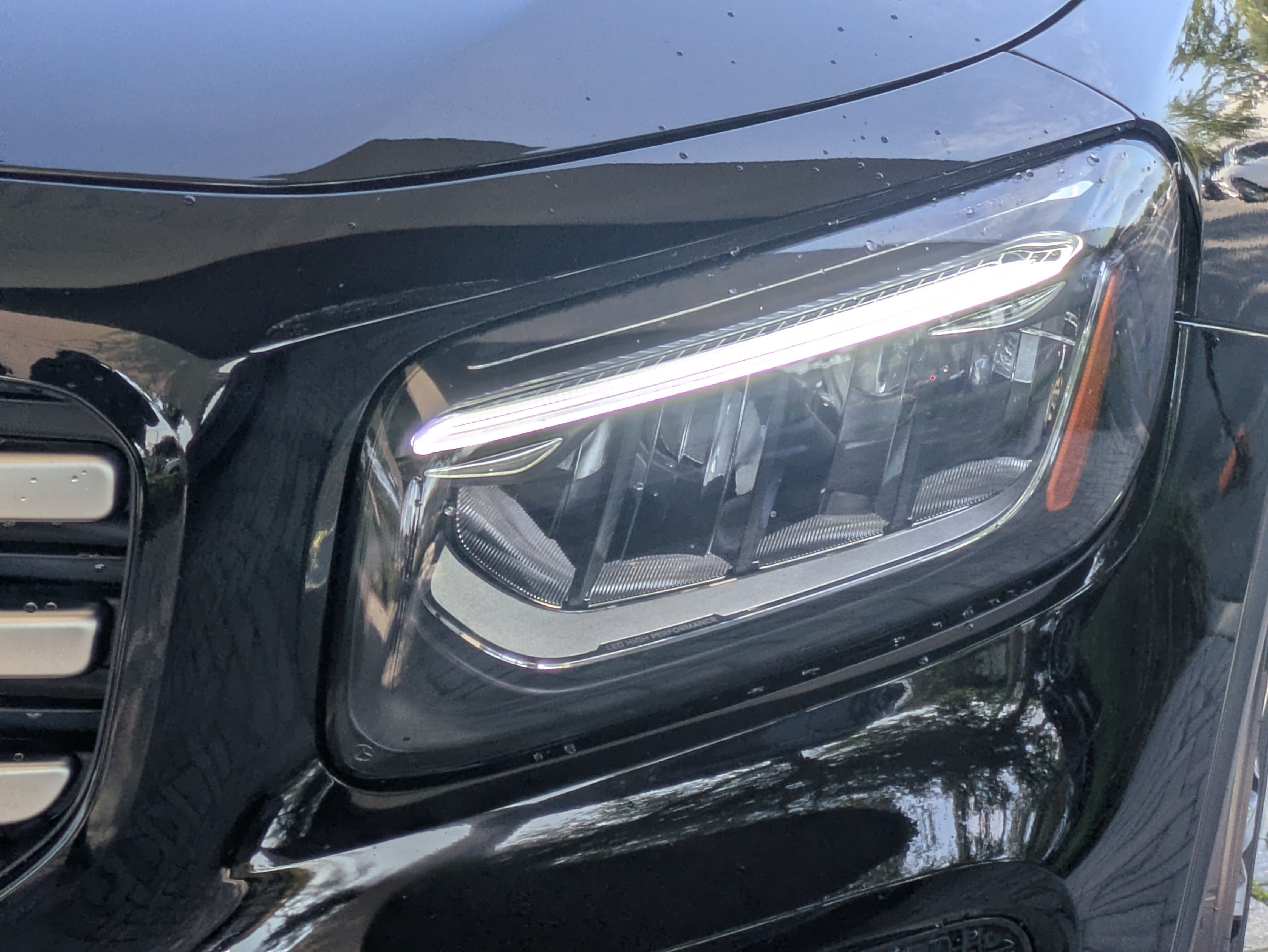 Certified 2025 Mercedes-Benz GLB 250 image 9