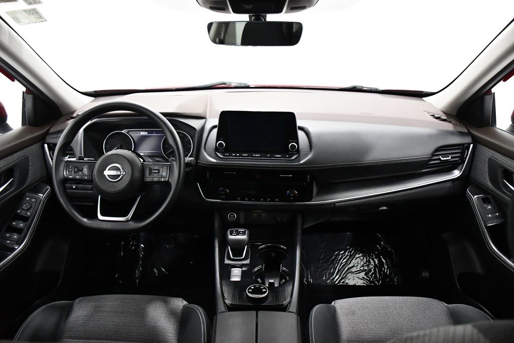 Used 2022 Nissan Rogue SV AWD/4WD image 8