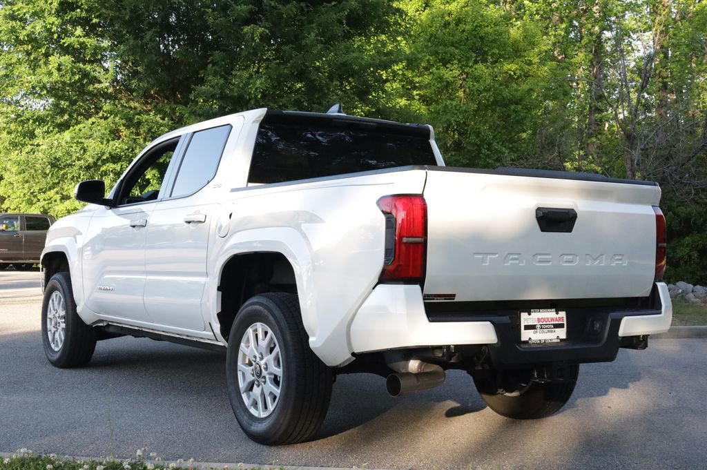 Used 2024 Toyota Tacoma SR5 RWD image 4