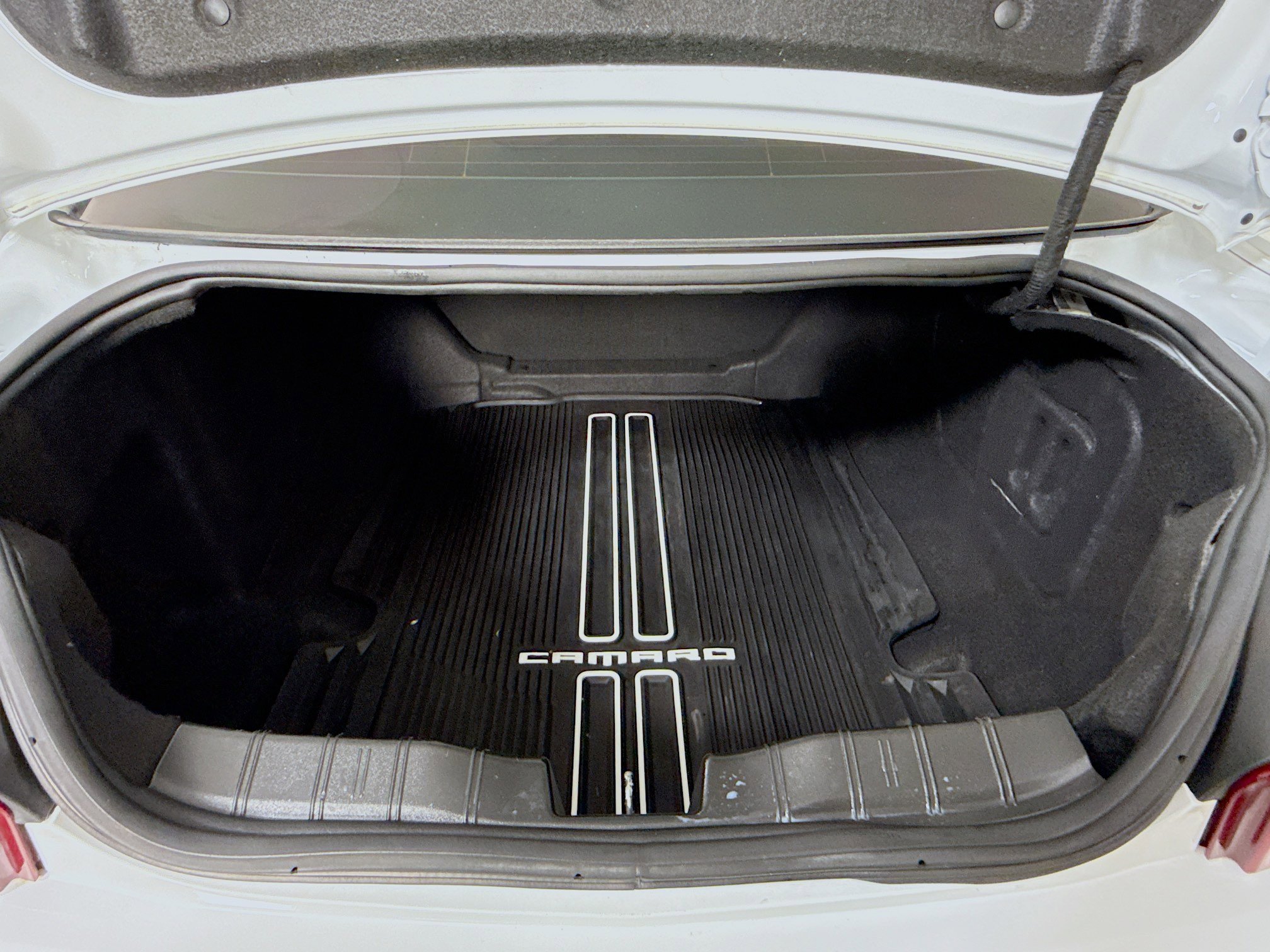 Used 2016 Chevrolet Camaro LT image 33