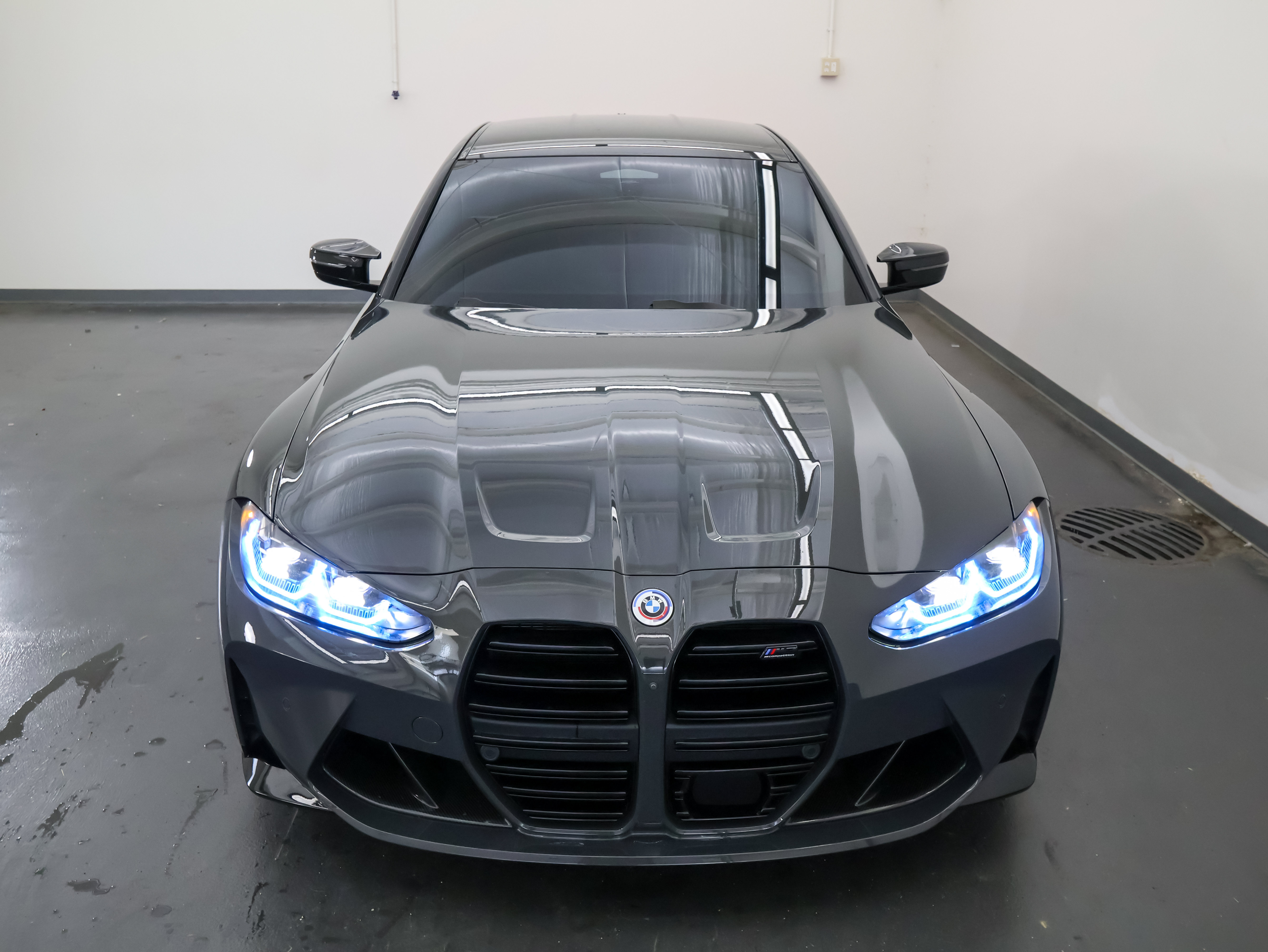 Used 2023 BMW M3 Competition w/ M Carbon Exterior Package AWD/4WD image 9