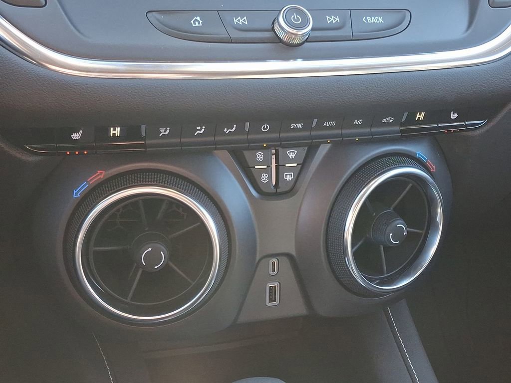 New 2025 Chevrolet Blazer LT w/ Midnight/Sport Edition image 11