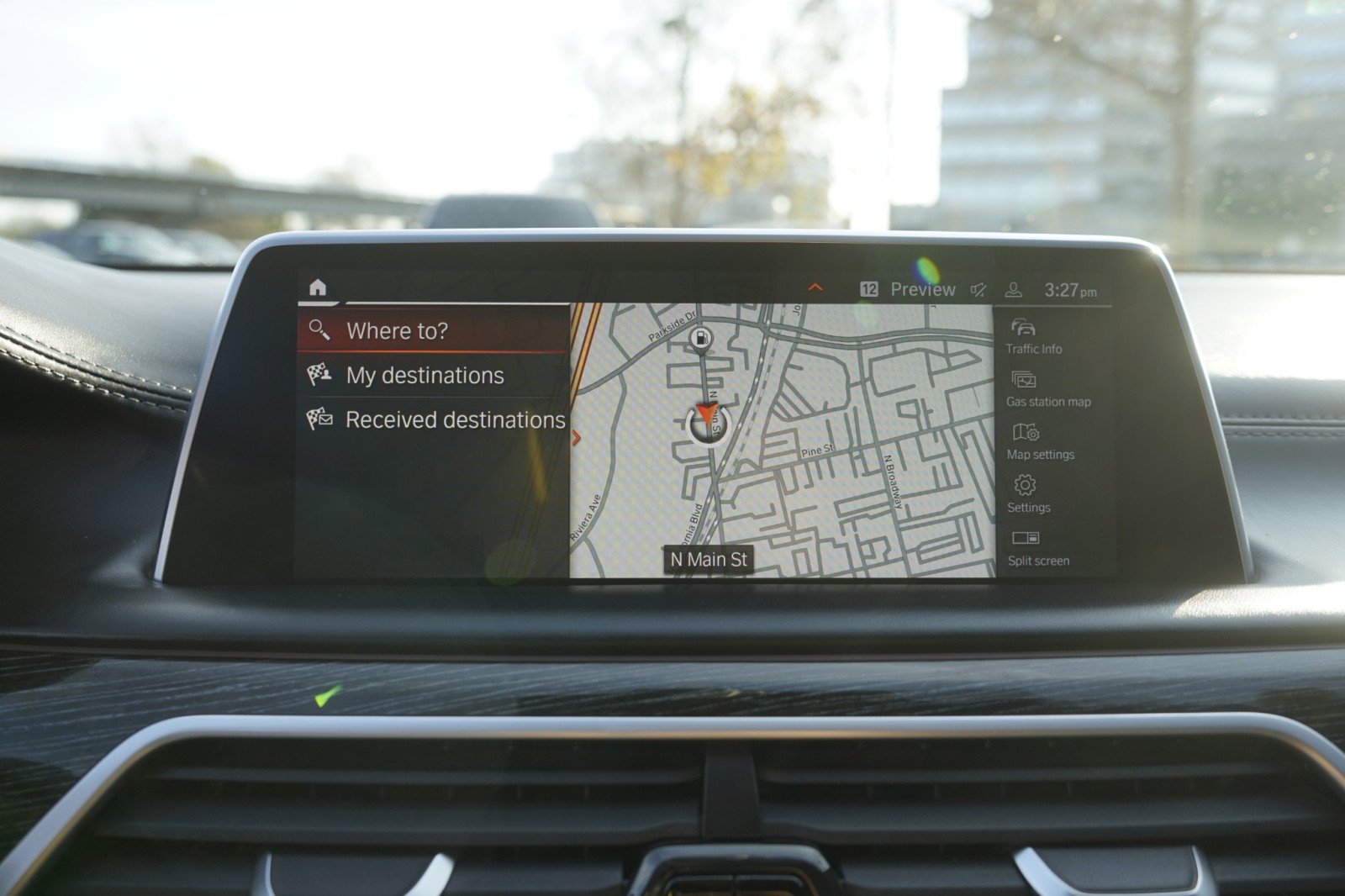 Used 2021 BMW 750i xDrive w/ Executive Package image 26