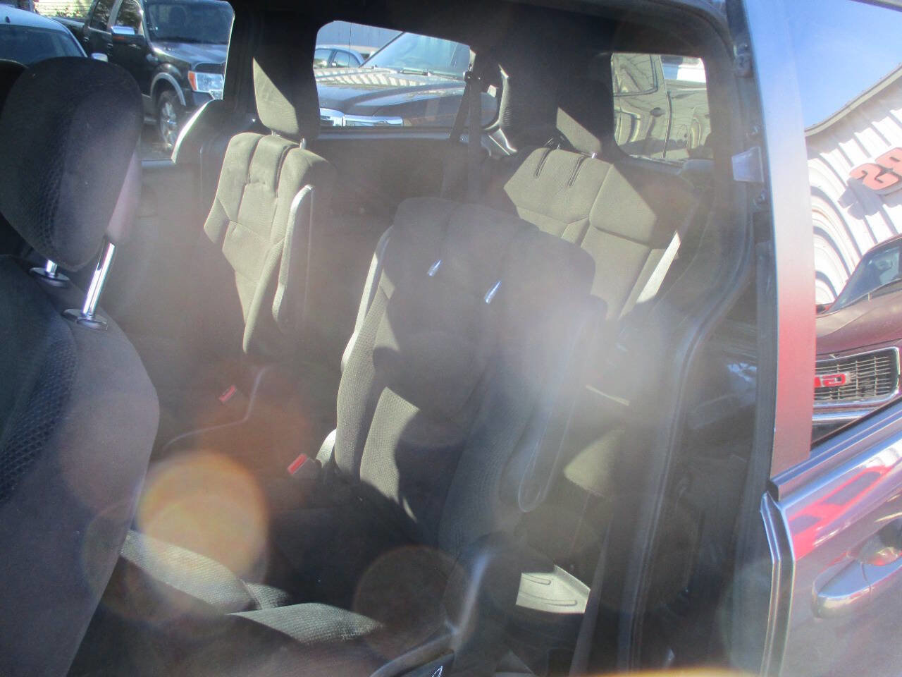 Used 2017 Dodge Grand Caravan SE image 11